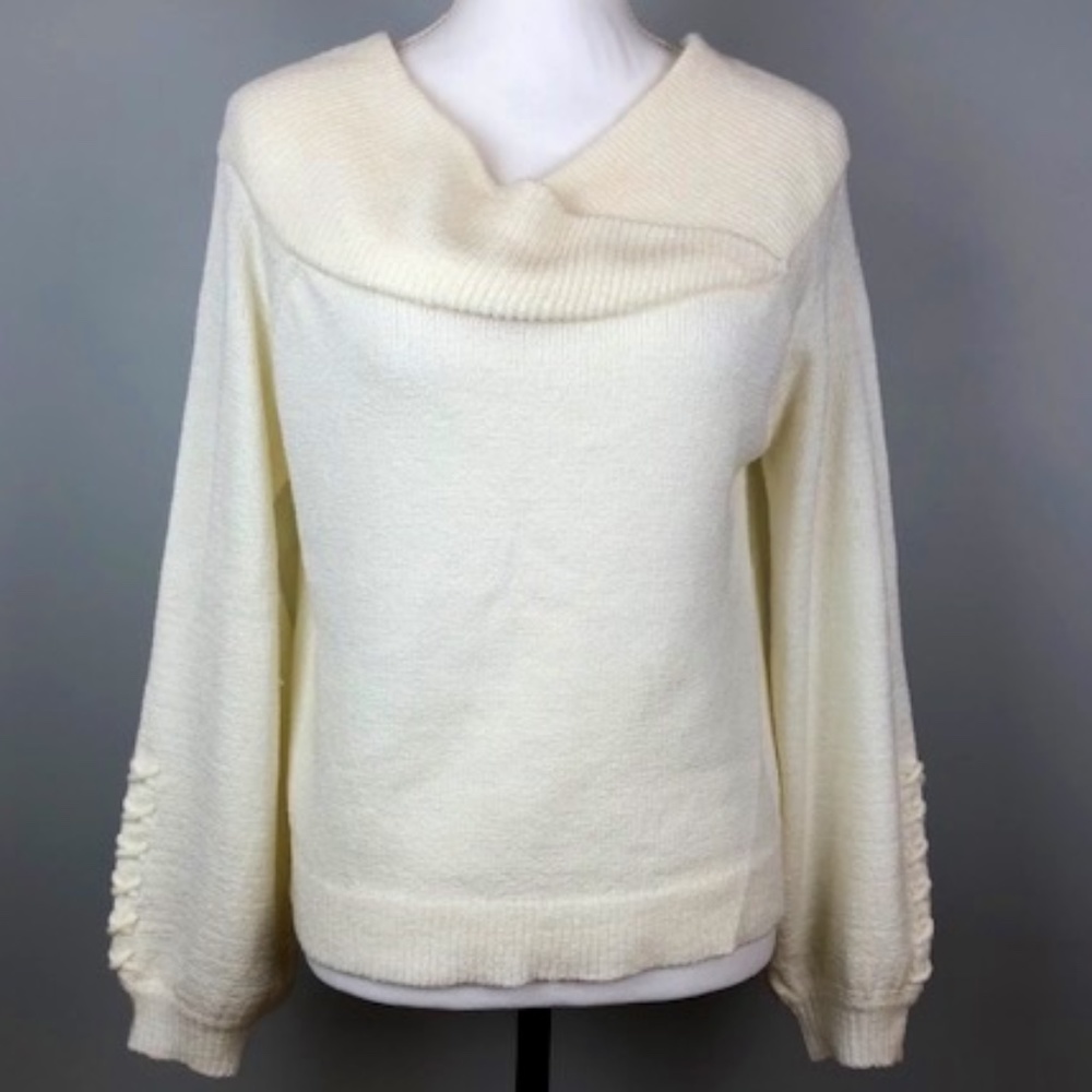Sweater Cream Color Sz M